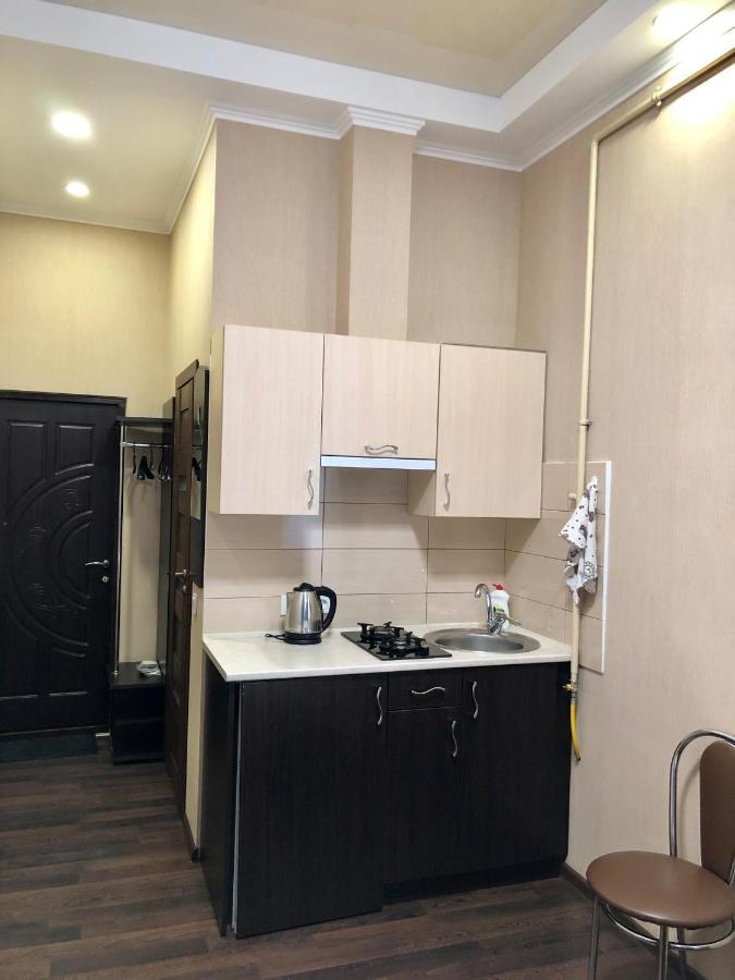 Apart Studio-Біля Вокзалу-Недалеко Від Центру-Городоцька 151 Lviv Exteriör bild